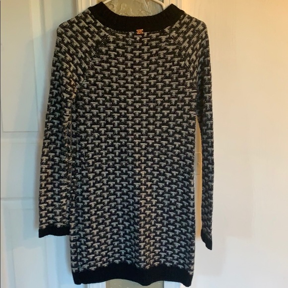 for love and lemons b&w sweater dress - Picture 3 of 3